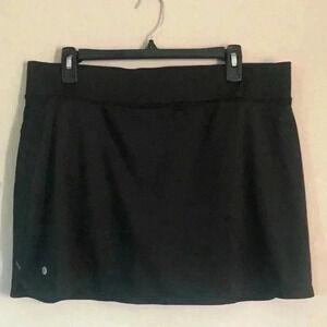 Jockey XL active wear Skort with pocket on shorts.